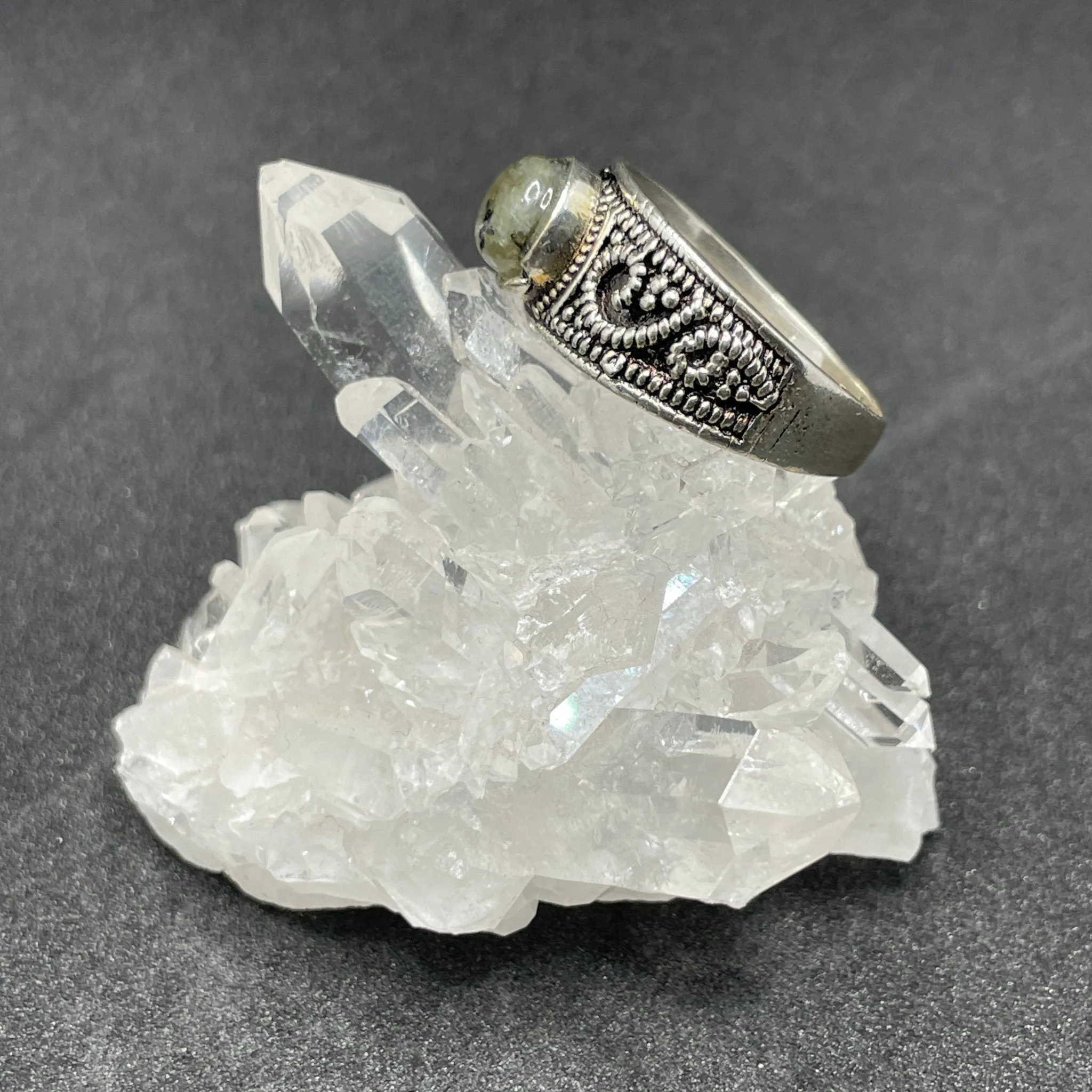 Blue Flash Labradorite Vintage Style Ring (Sz 10)