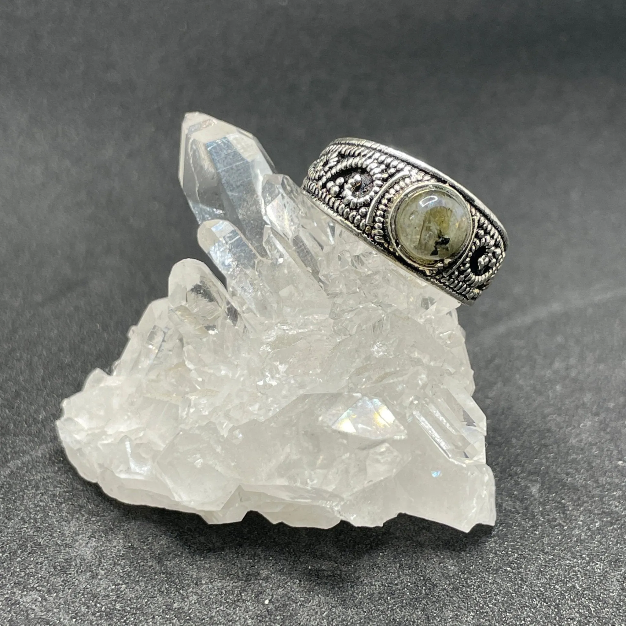 Blue Flash Labradorite Vintage Style Ring (Sz 10)
