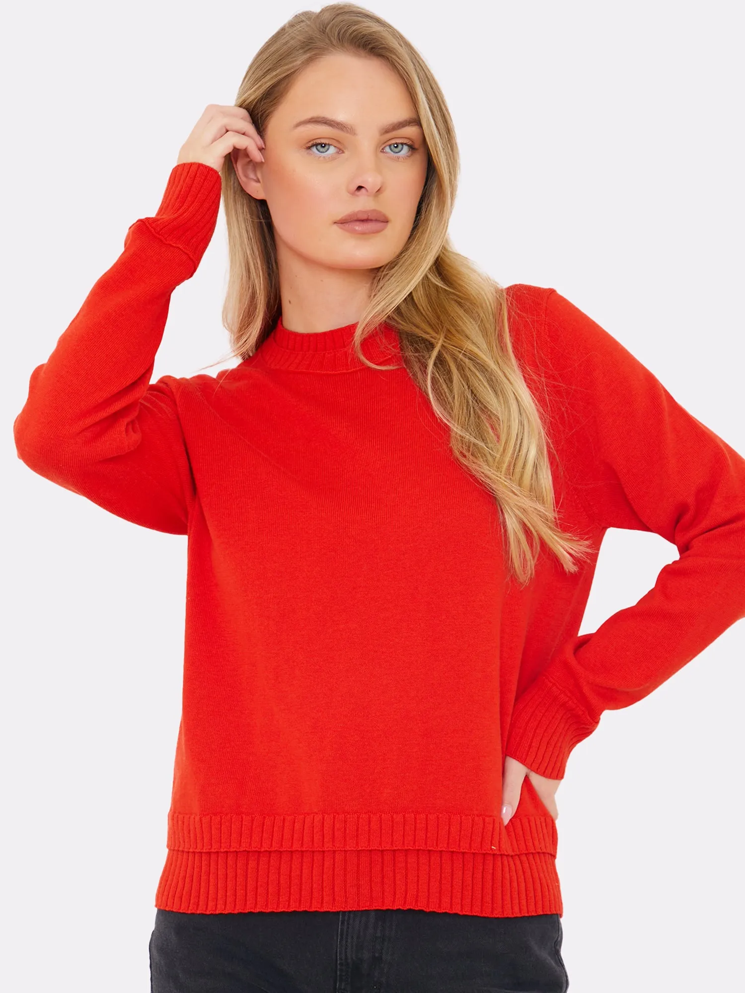 Classic Crew Neck Knit