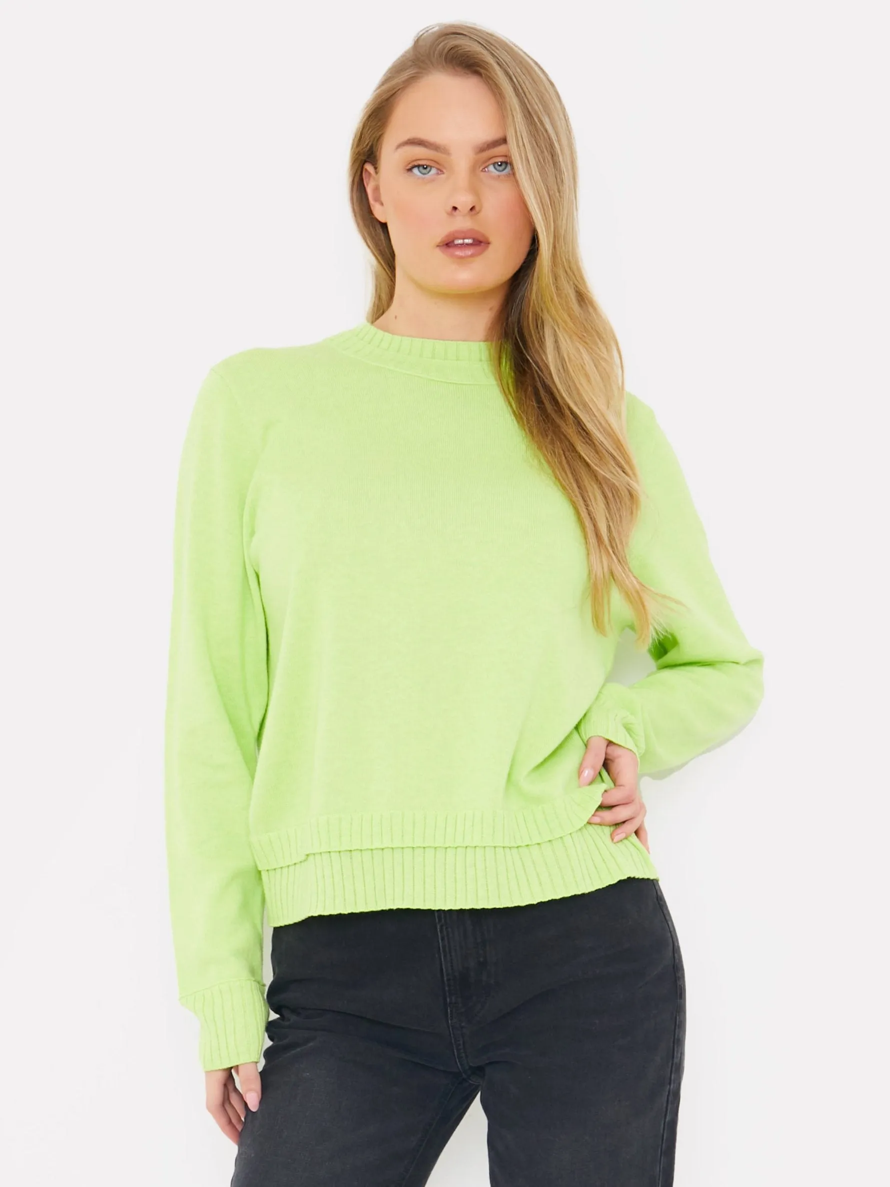 Classic Crew Neck Knit